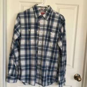 Wrangler flex for comfort buttons down shirt